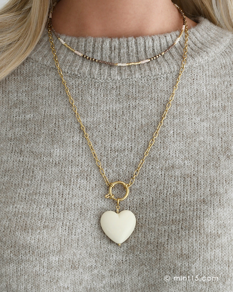 Ketting met beige hart